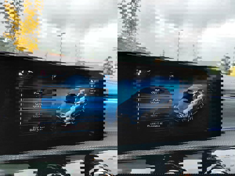 Image Mercedes-Benz CLASSE A A 250 e  Berline Compacte AMG Line 